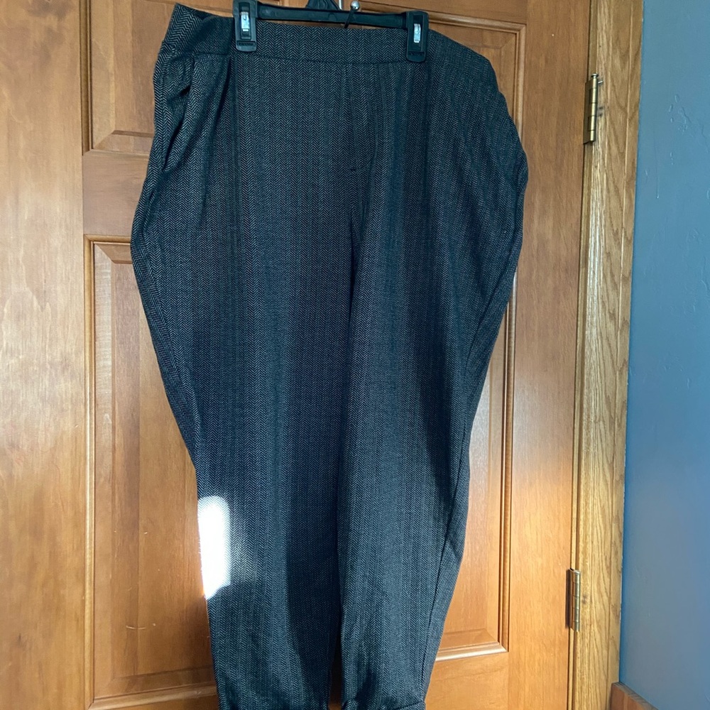 Old navy cropped dress pants